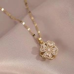 [18k Real Golden Plating] European And American Ins Style 360Â° Rotation Four-leaf Clover Pendant Necklace Banquet Party Jewelry Accessories Temperament Light Luxury Niche Design Sense